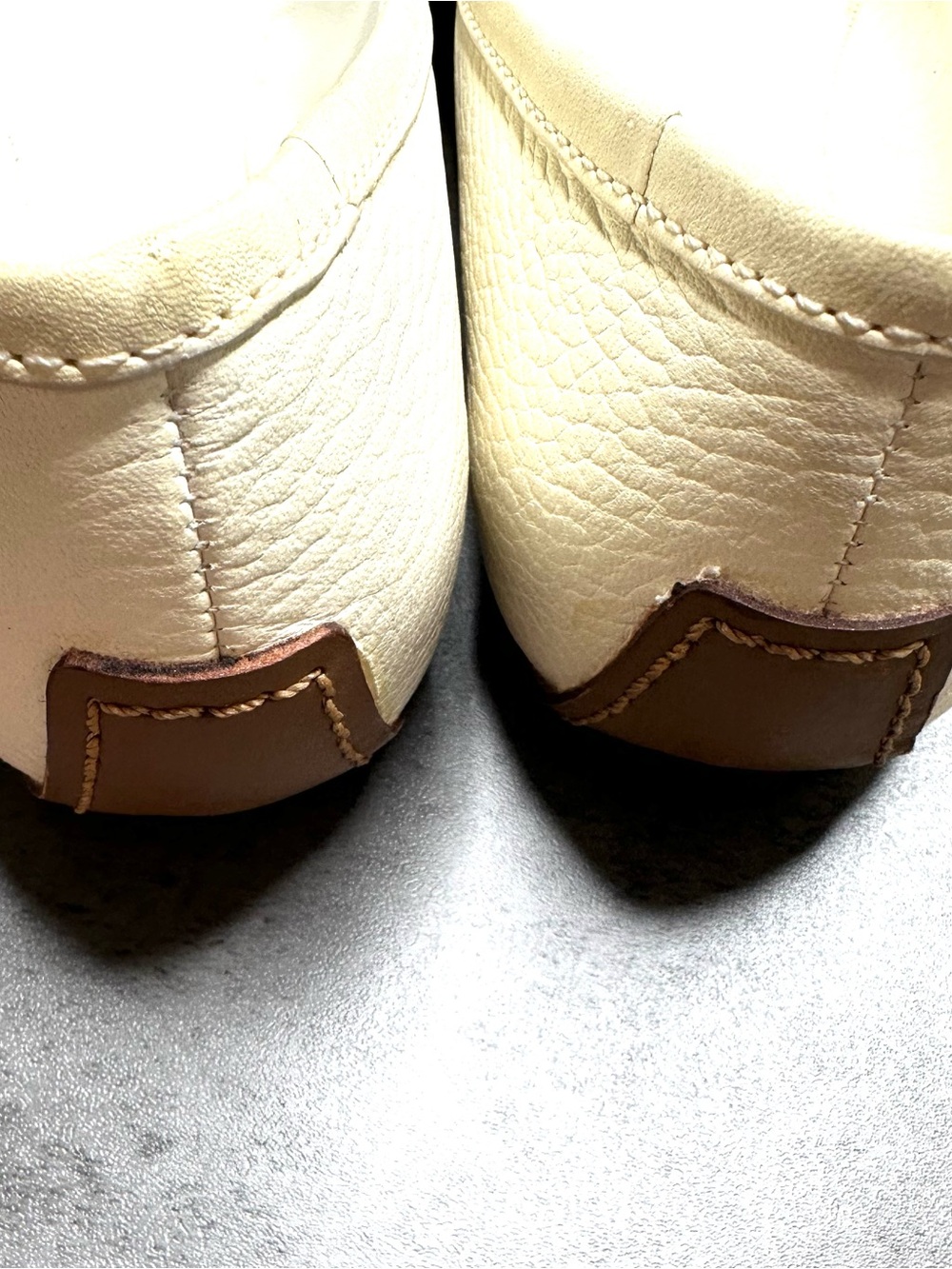 Tory Burch Double T Buckle Leather Flats White Gold - Picture 3 of 9